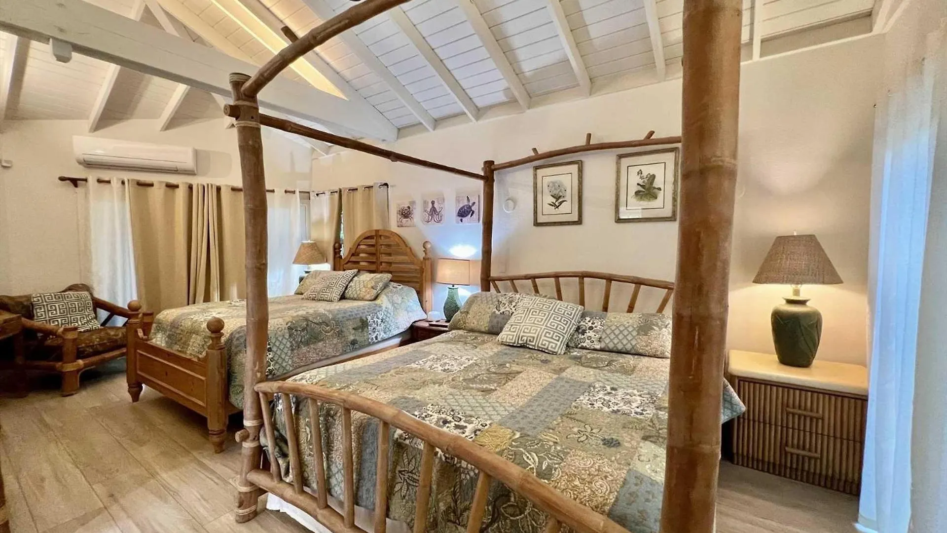 Anahola Beach House 6Br