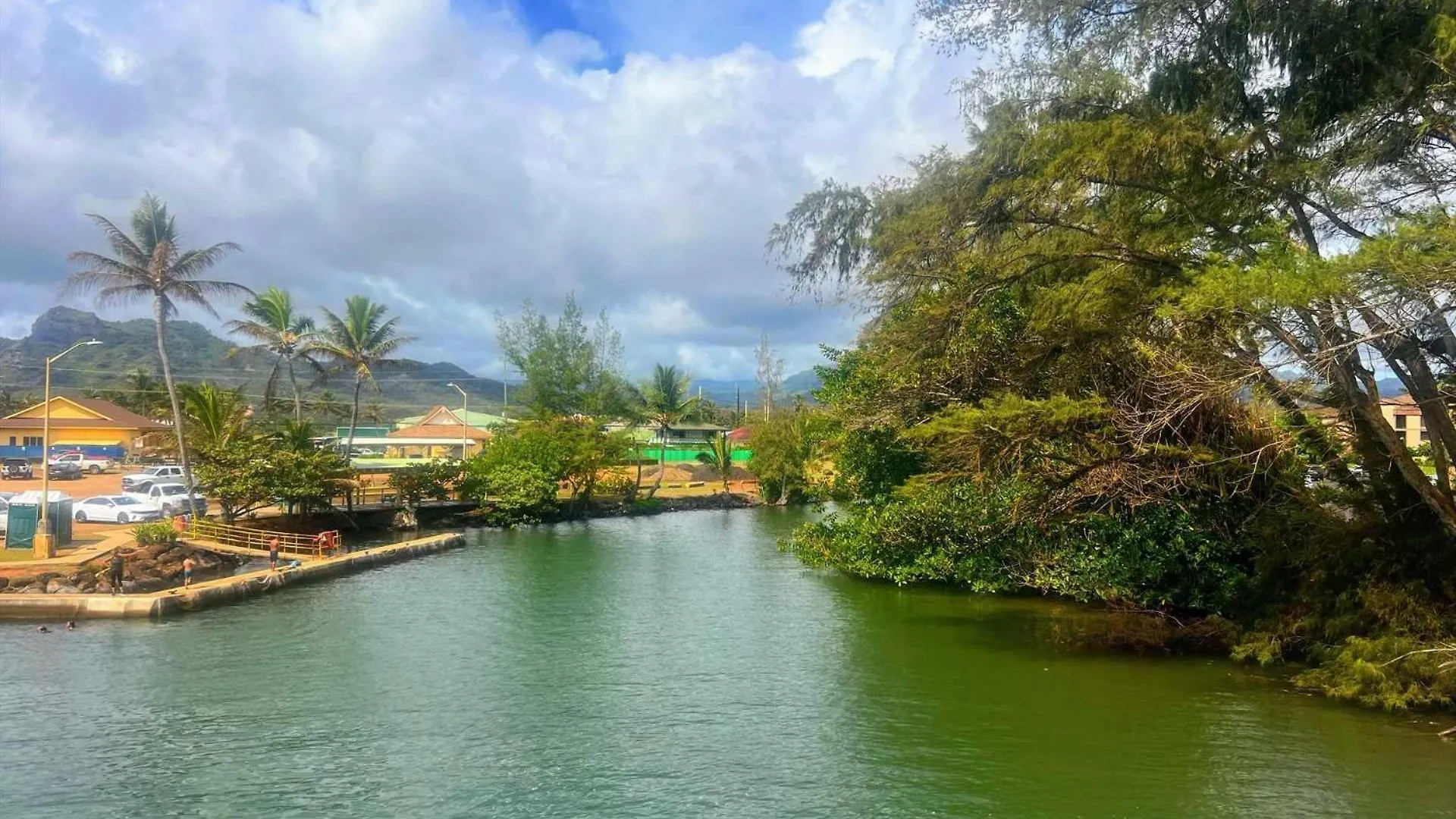Anahola Beach House 6Br 0*,